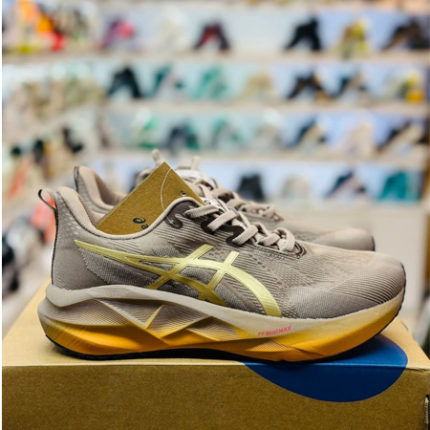 Asics Novablast Gold