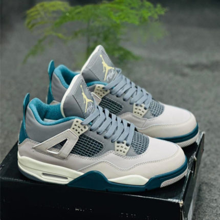 Jordan 4 Bottle Green