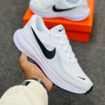 Nike Revolution 8 White