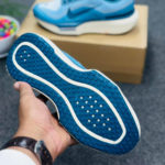 Nike Invansible Run 4 Blue - Image 4