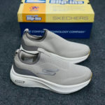 Skechers Slip In Off White