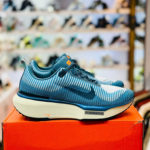 Nike Invansible Run 4 Blue - Image 3
